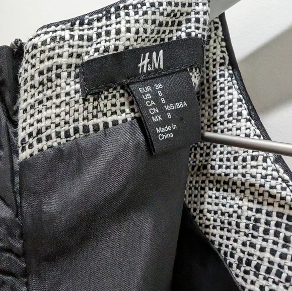 H&M Black White Cross Hatch Printed Sleeveless Sheath Dress Sz 8 - Picture 5 of 8